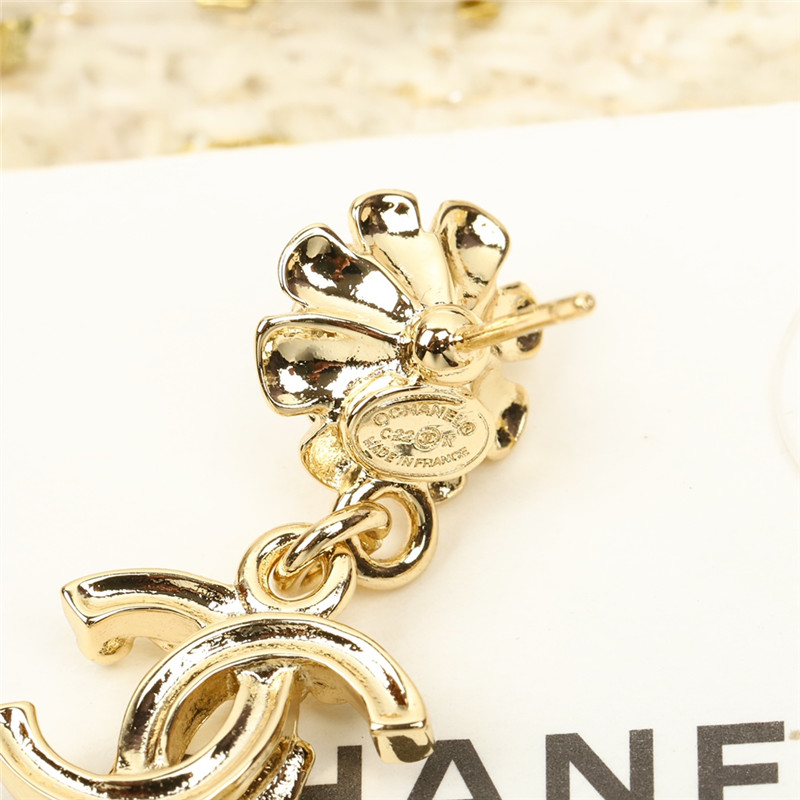 Ch**el sunflower earrings