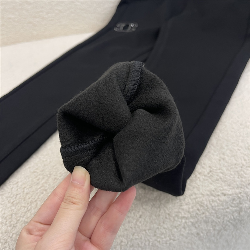 Ch**el fleece pencil pants