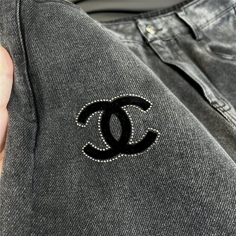Ch**el second hand washed jeans