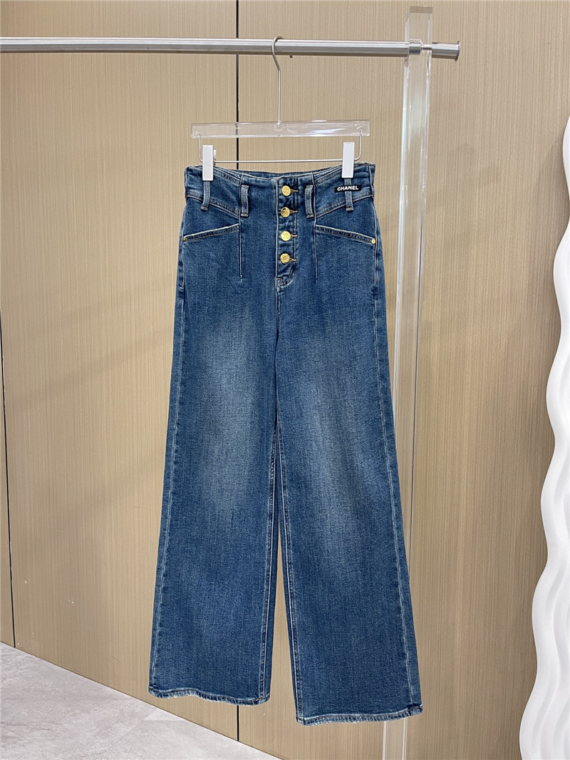 Ch**el buttoned high waist jeans