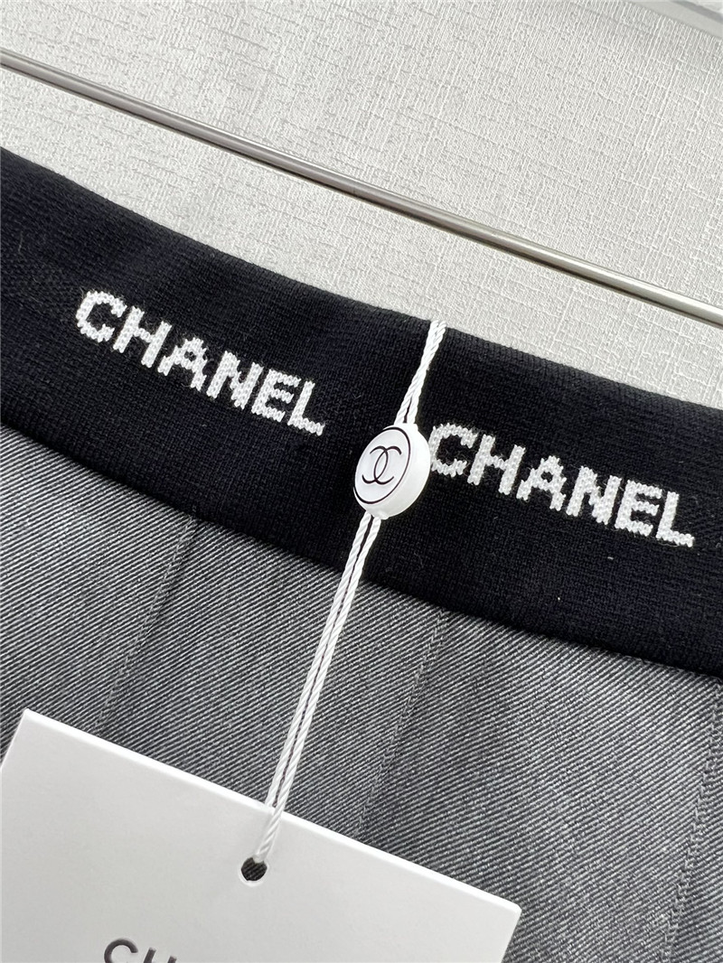Ch**el waistband letter logo web pleated skirt