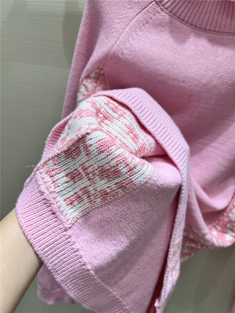 D10r pink presbyopic knitted top
