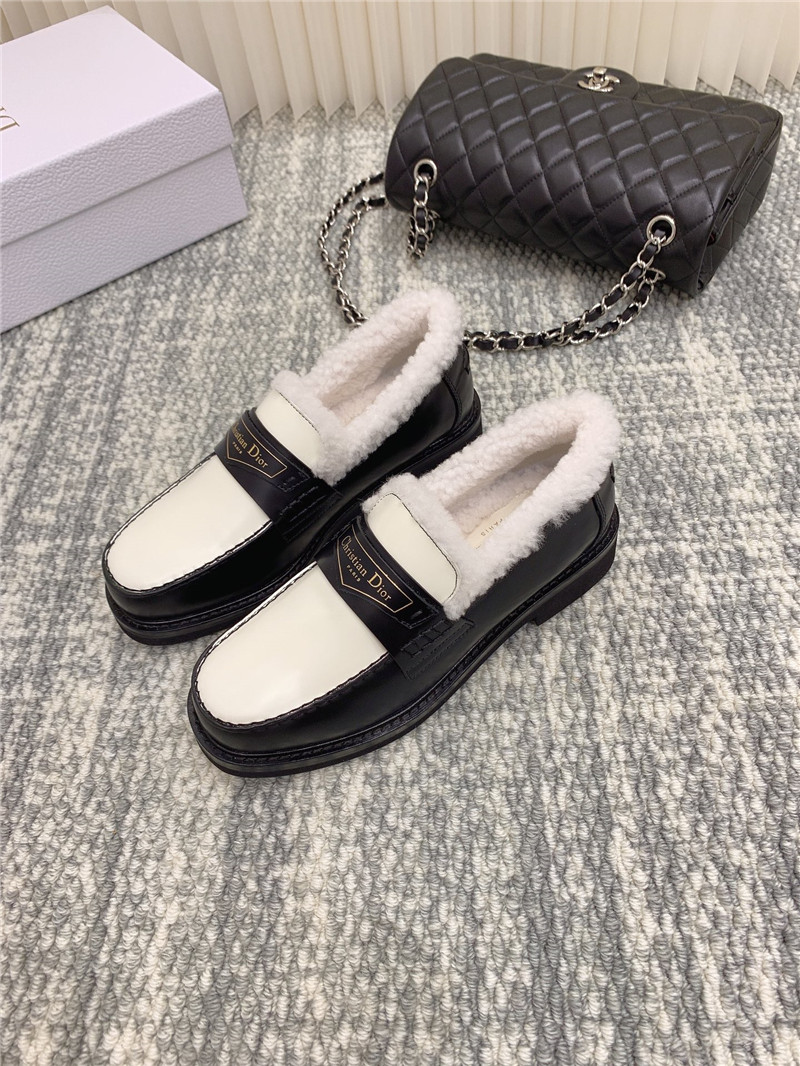 D10r new wool loafers