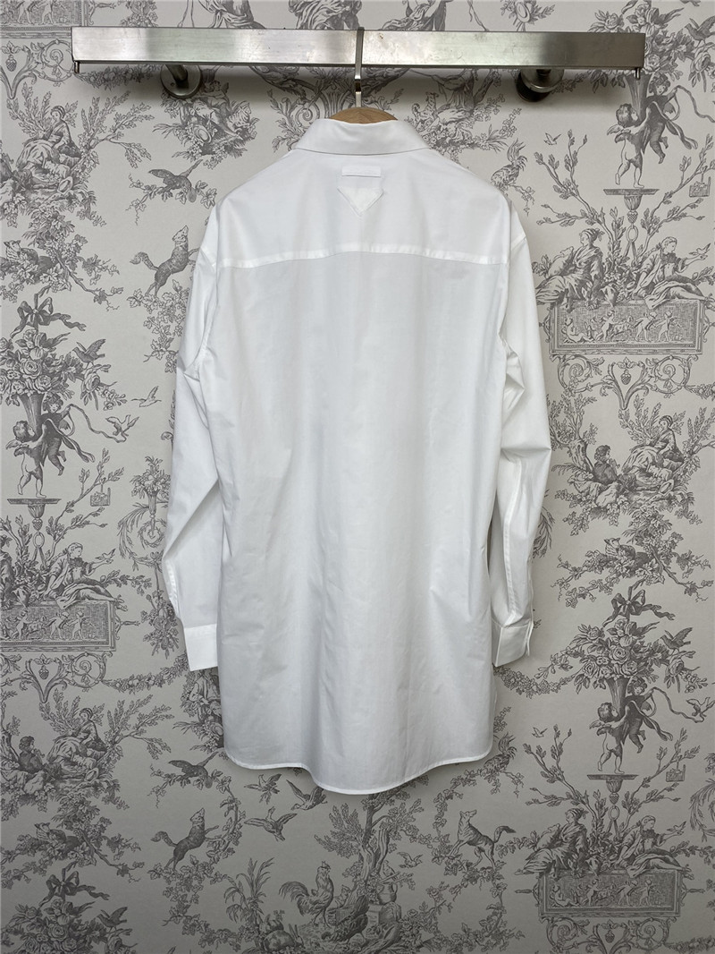 Pra*a early spring new shirt