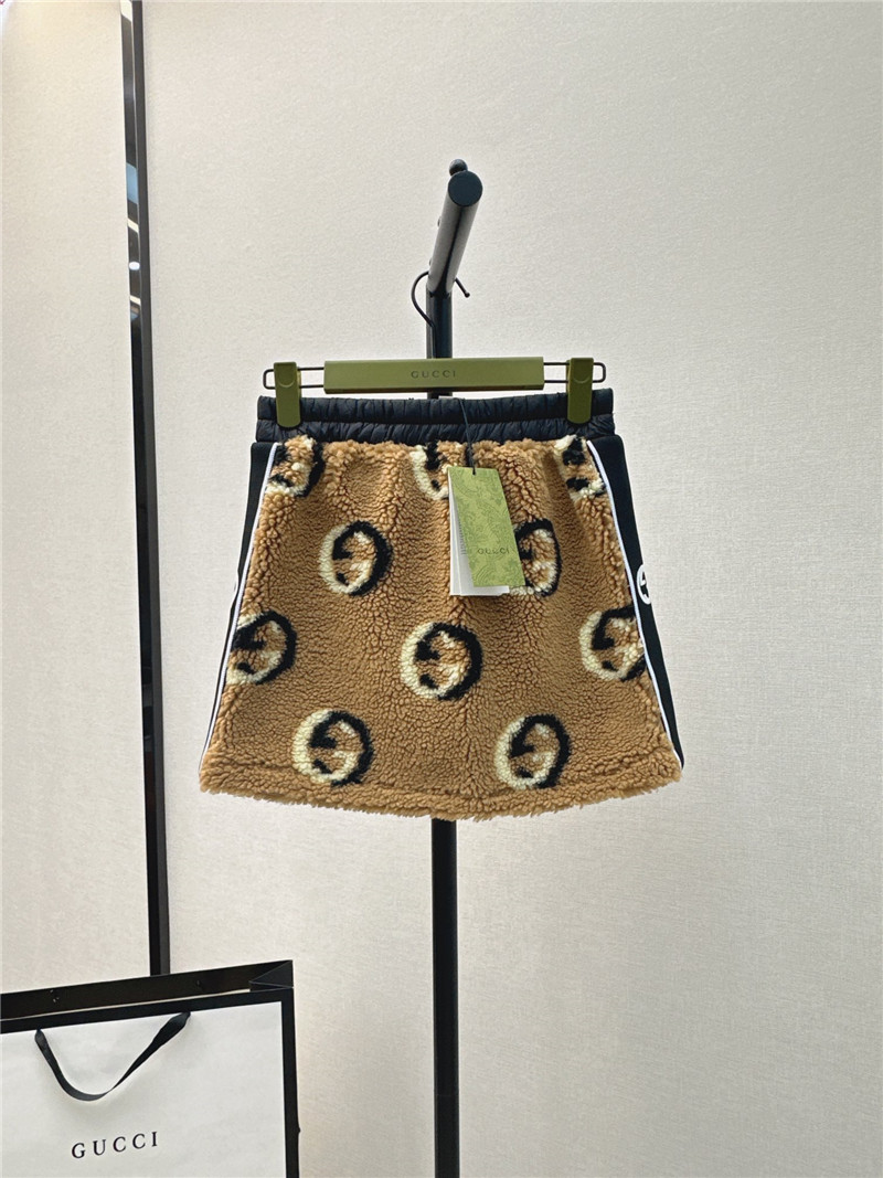 Gvc*1 lamb wool skirt