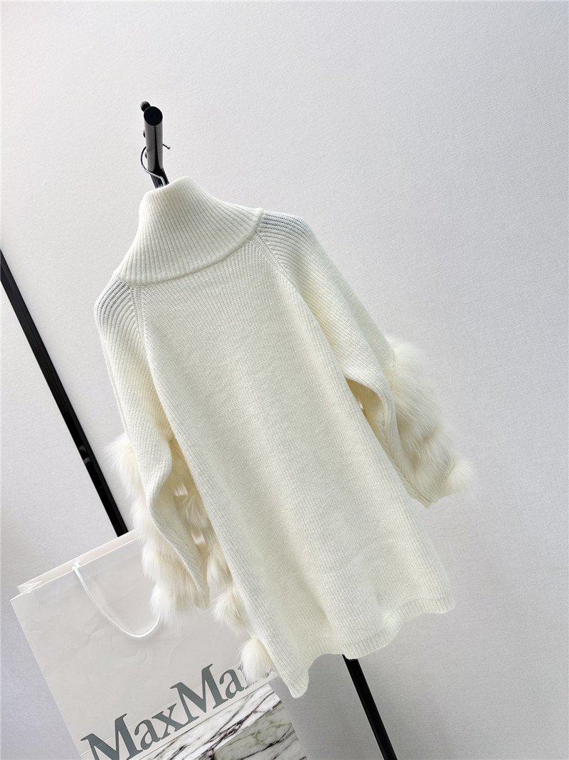 Vanitoo Faux Fur Turtleneck Sweater White