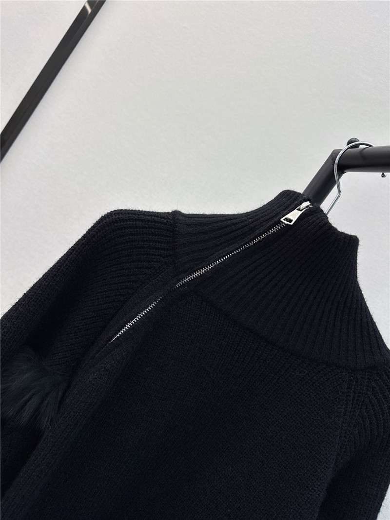 Vanitoo Faux Fur Turtleneck Sweater Black