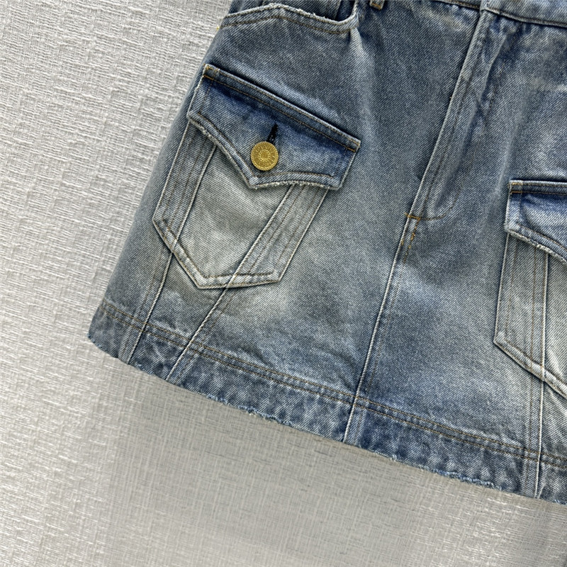 Ba1en*iaga vintage gold button denim skirt