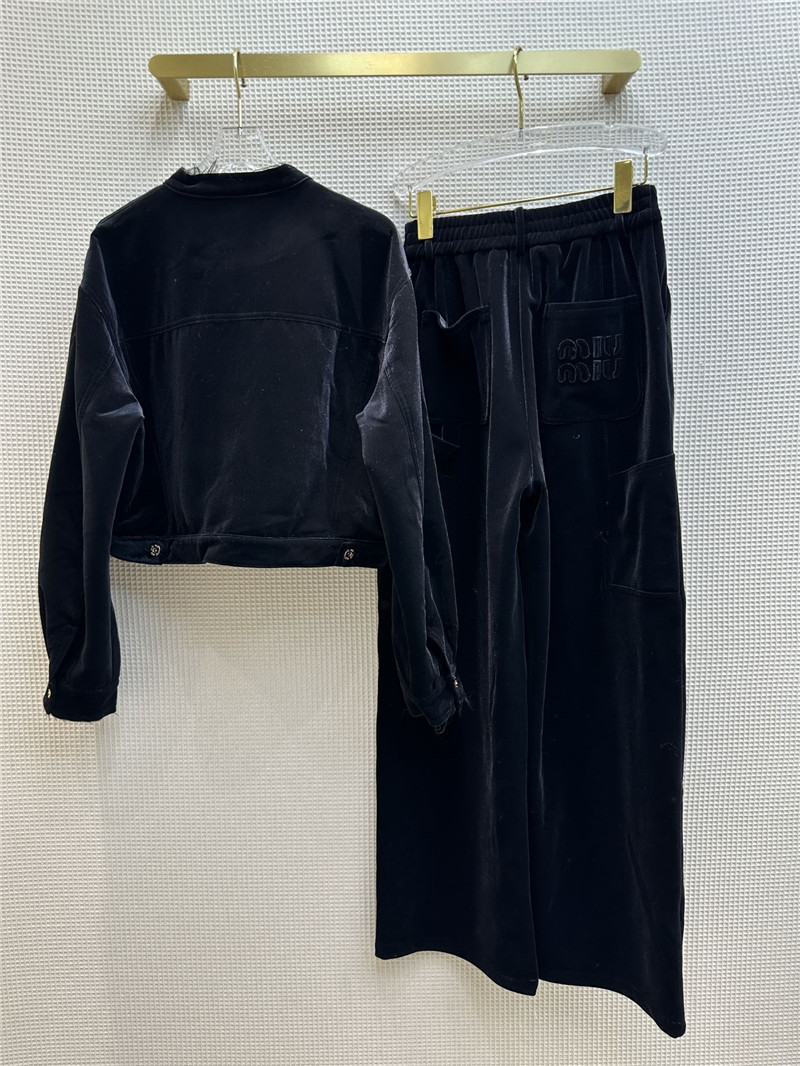 M1um1u velvet fur-trimmed top + wide-leg pants set