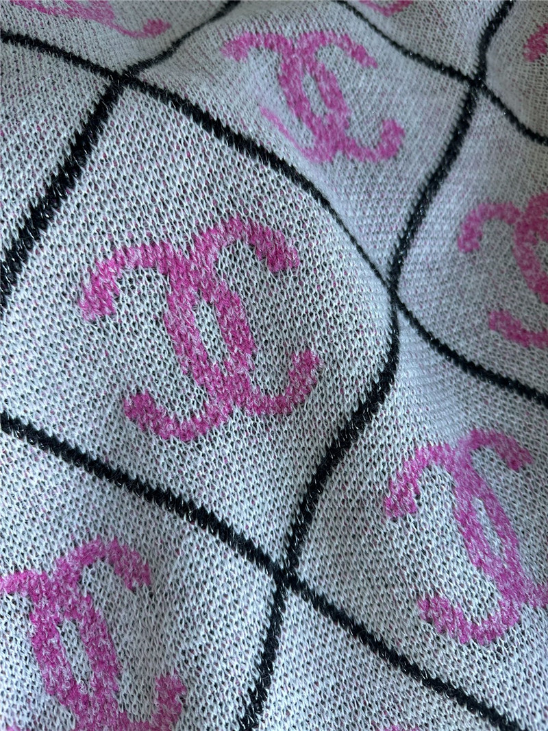 ch**el pink logo D1am0nd sweater