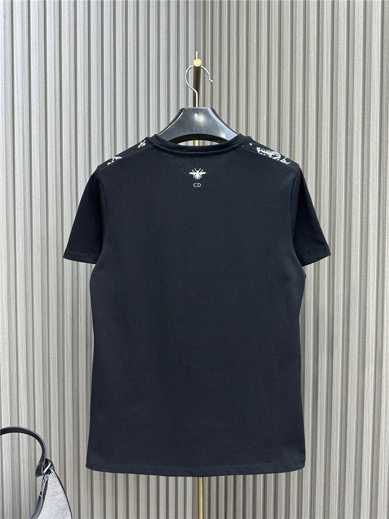 D10r heavy beaded butterfly t-shirt