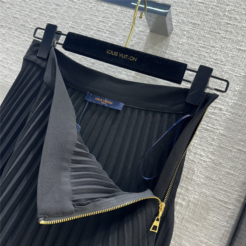 l0vis Vvtt0n lv new black pleated long skirt