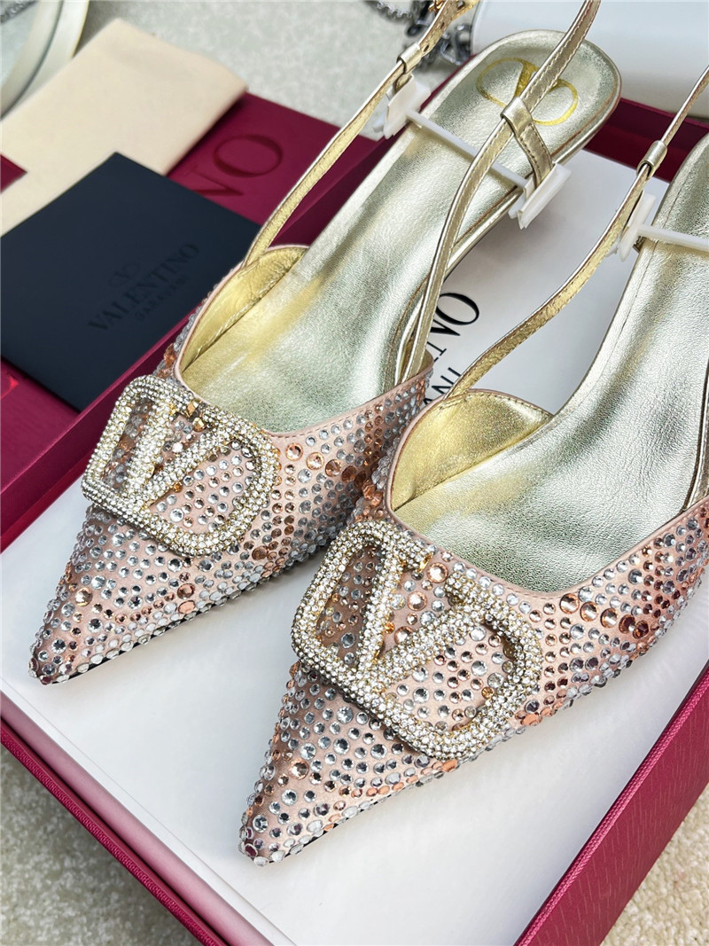 Va1e*ntin0 new color v logo buckle high heels sandals