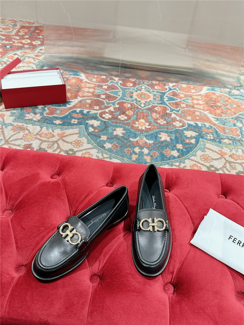 Salvatore Ferragamo British style Gancini buckle loafers