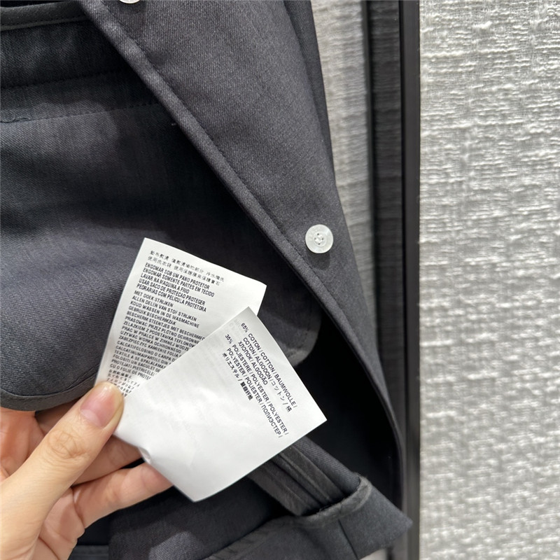 Pra*a premium gray suit shorts suit