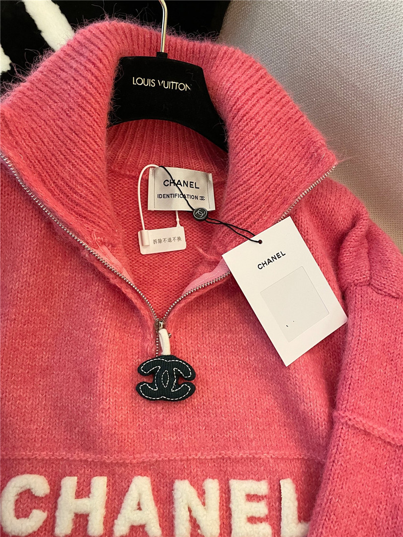 Ch**el logo turtleneck loose sweater pink