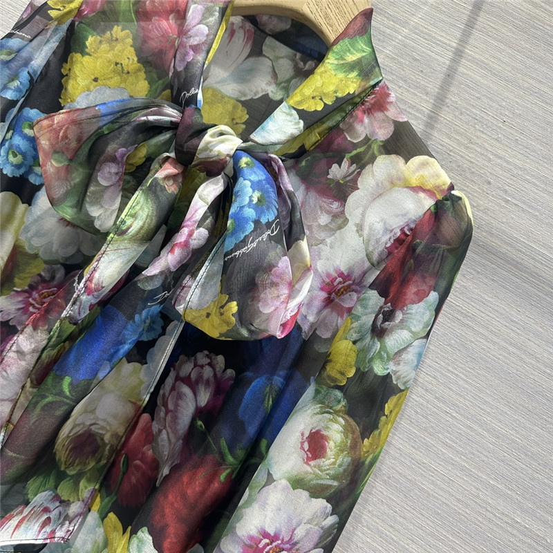 Dolce & Gabbana d&g elegant floral print silk shirt
