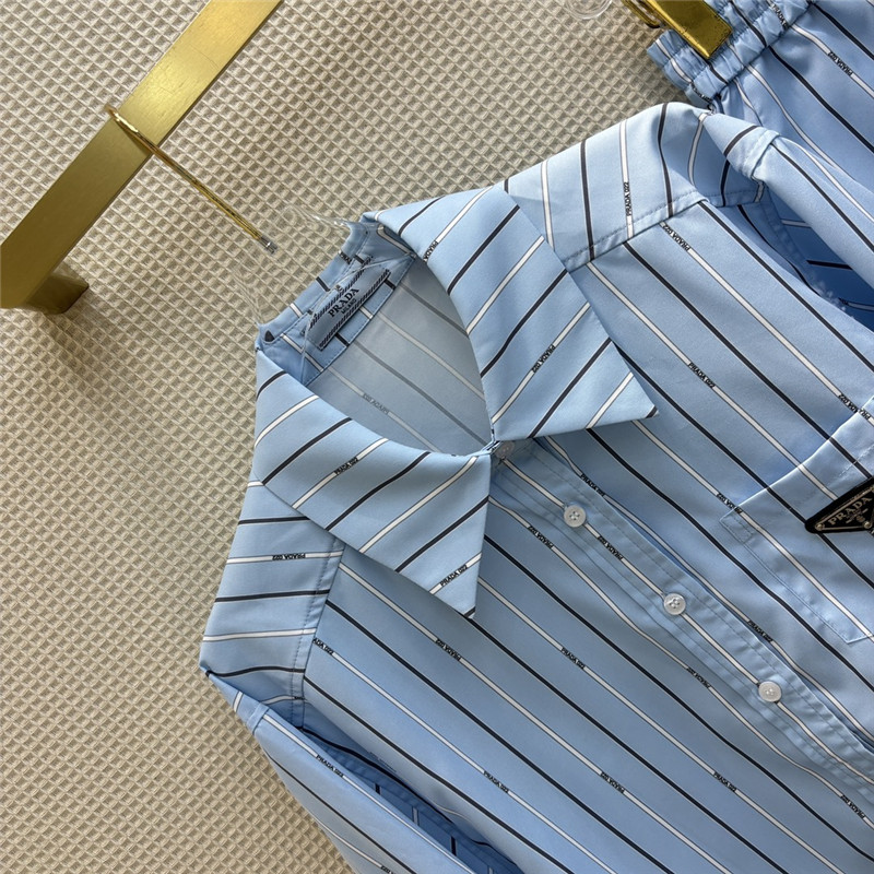 Pra*a triangle logo decorative stripe suit