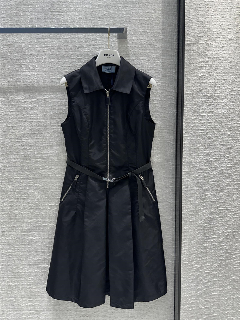 Pra*a new functional nylon sleeveless skirt