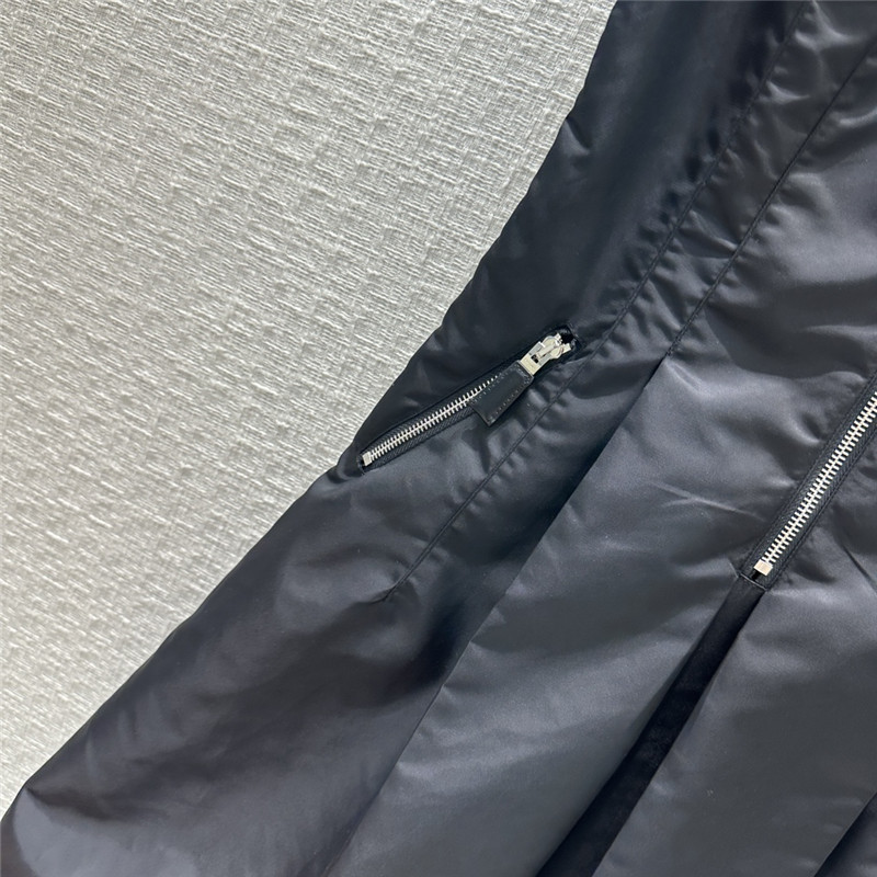 Pra*a new functional nylon sleeveless skirt