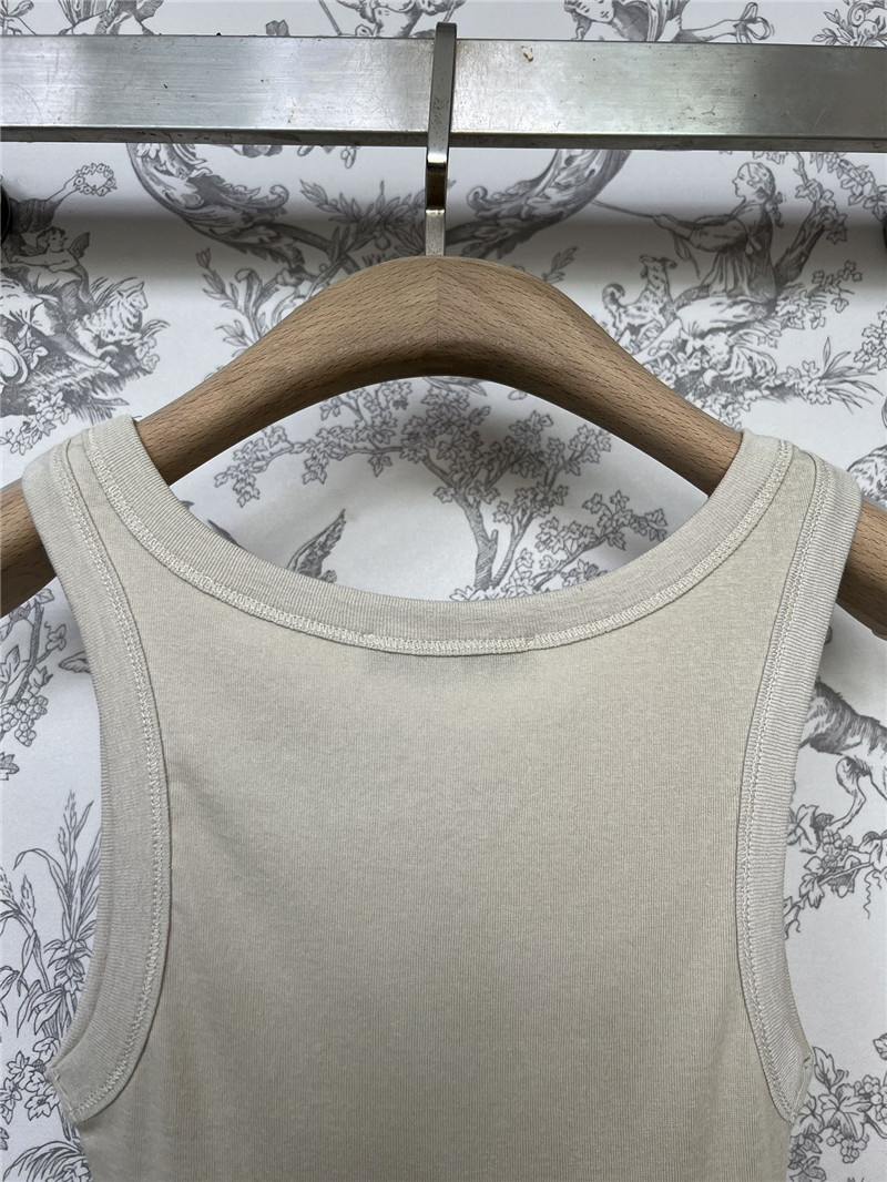 Pra*a new summer long vest