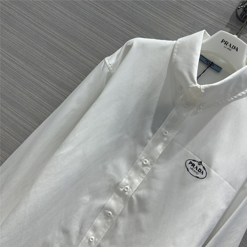 Pra*a vintage men’s and women’s oxford cotton shirt