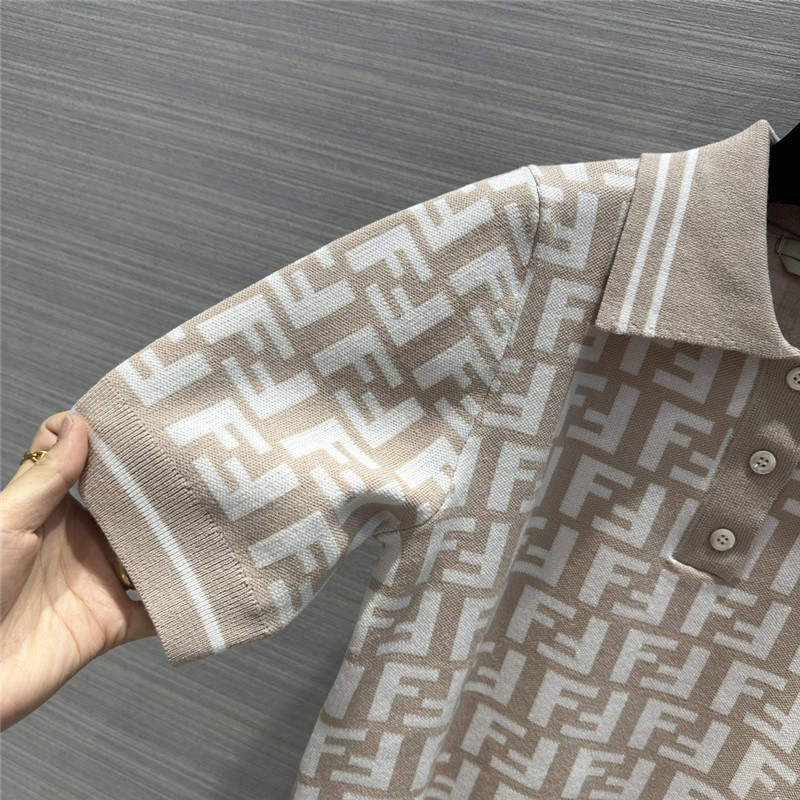 F**di milk tea color presbyopic ff lapel polo knitted top