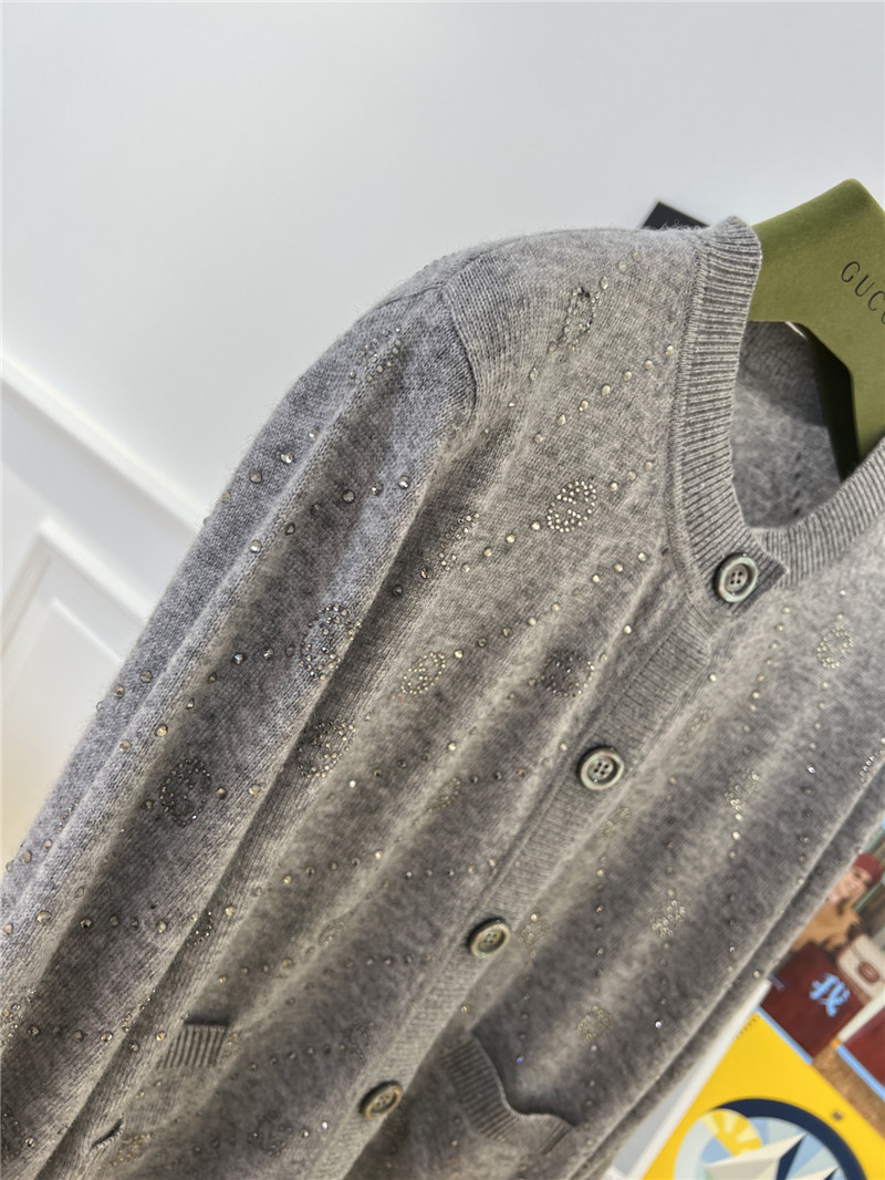 Gvc*1 new knitted cardigan