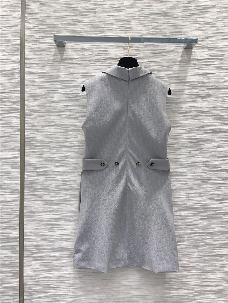 D10r vest dress