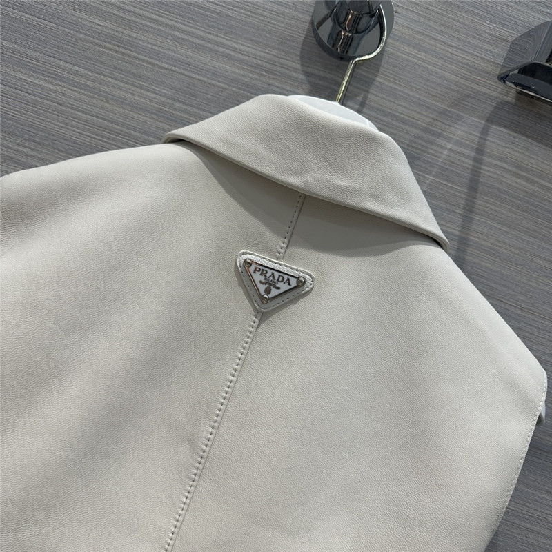 Pra*a premium white leather vest small jacket