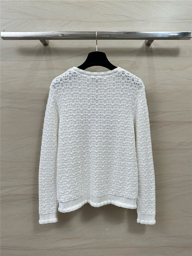 Ch**el hollow embossed braided top