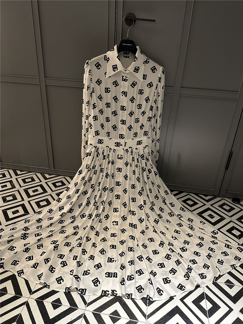 Dolce & Gabbana d&g positioning print logo dress