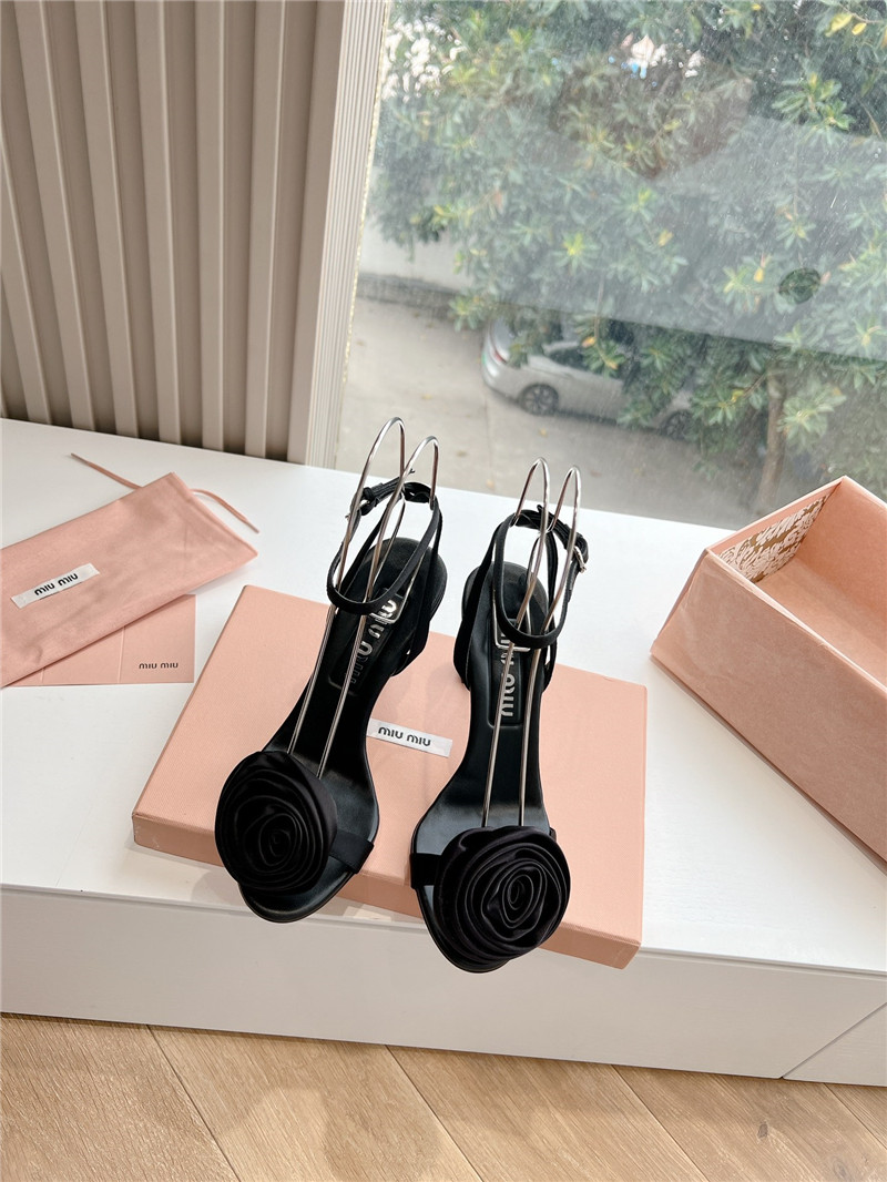 M1um1u rose high heels