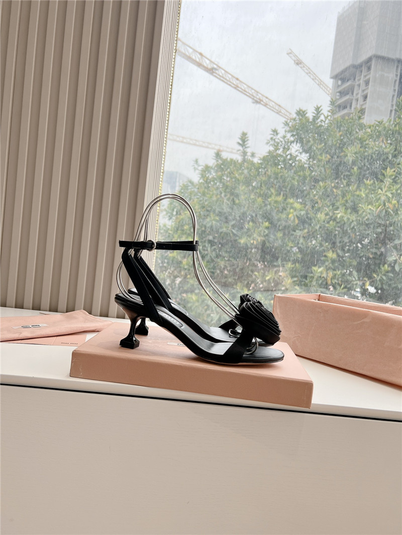 M1um1u rose high heels