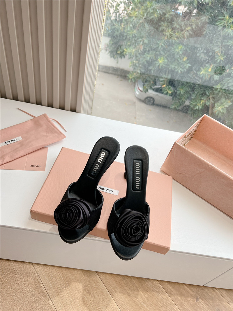 M1um1u rose high heels
