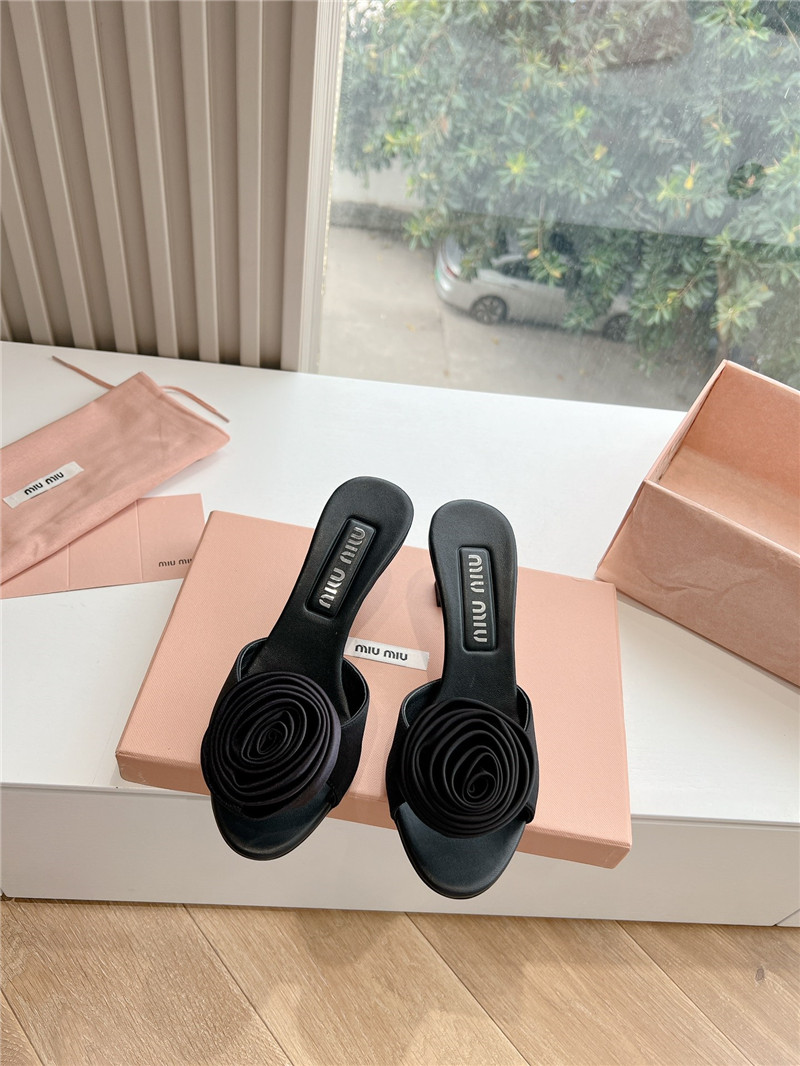 M1um1u rose high heels