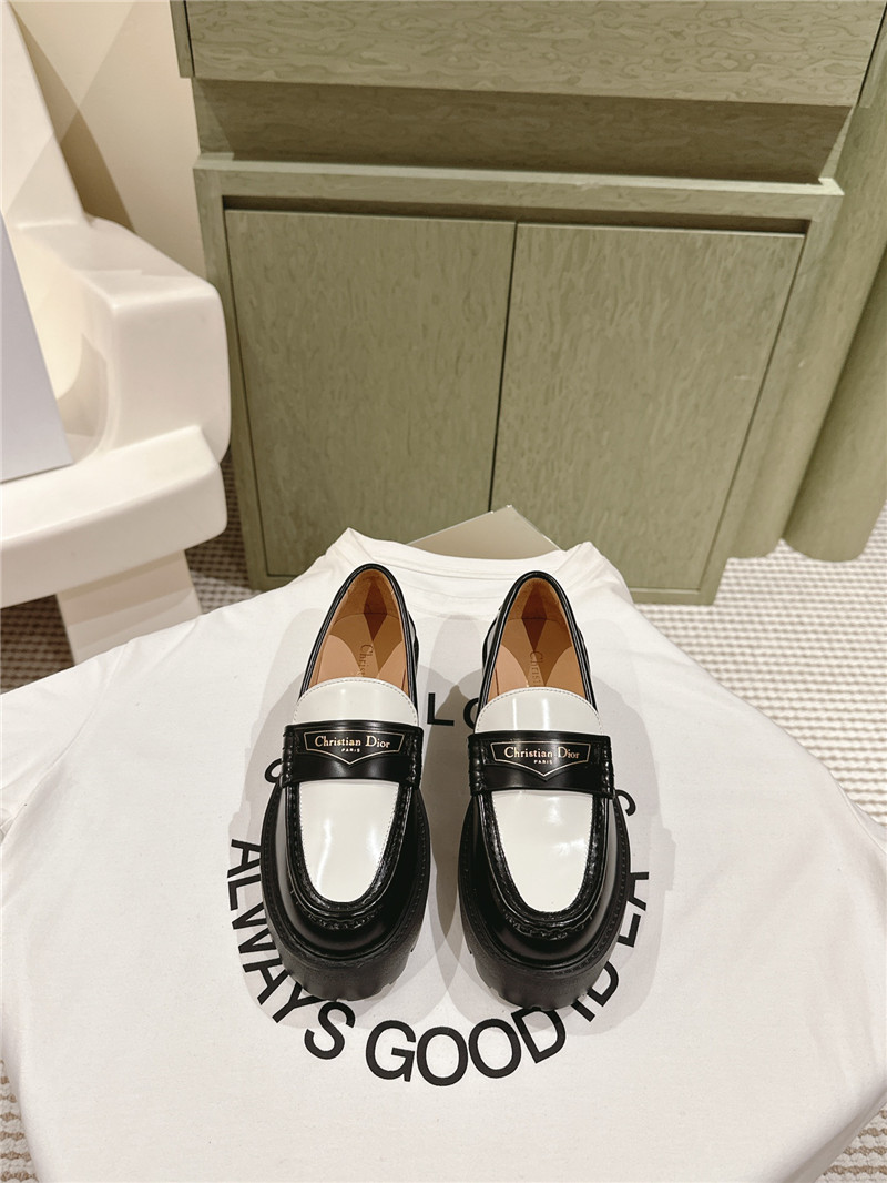 D10r open edge beaded patent leather mary jane loafers