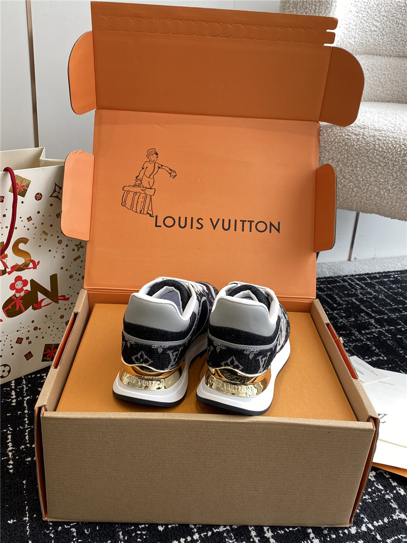 l0vis Vvtt0n lv calfskin monogram run away sneakers