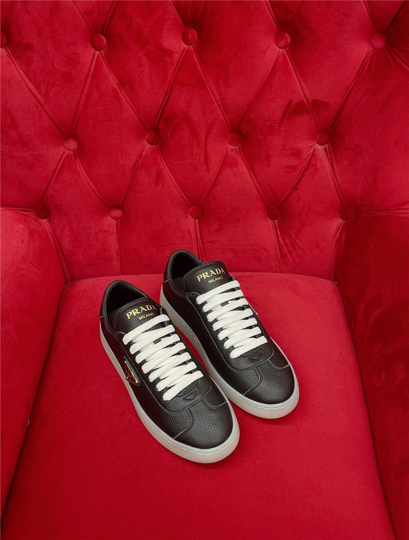Pra*a black leather women’s sneakers