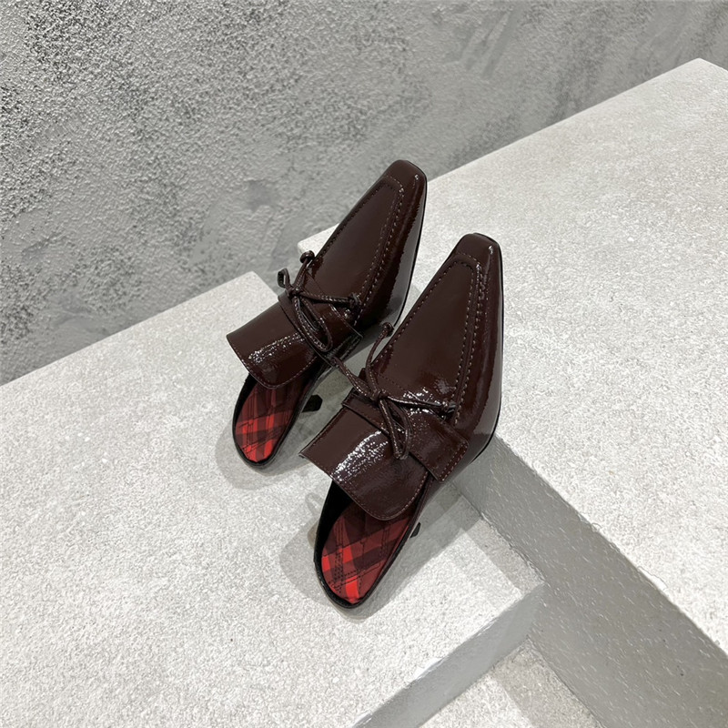 Bv*b*rry new fur heel half slippers