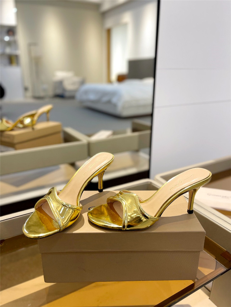 gianvito rossi new semi-trailer