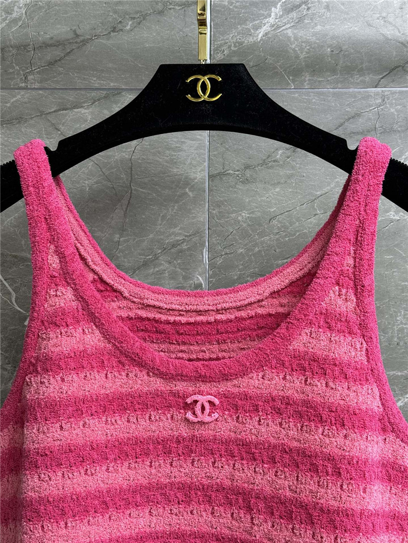 Ch**el new red vest