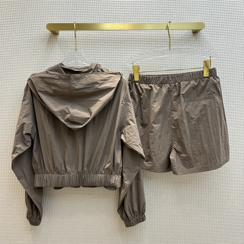 Pra*a hooded zipper jacket + elastic waist shorts set