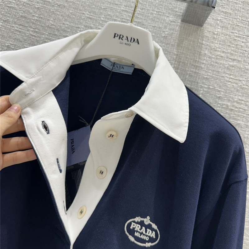 Pra*a contrast color polo short long sleeve top