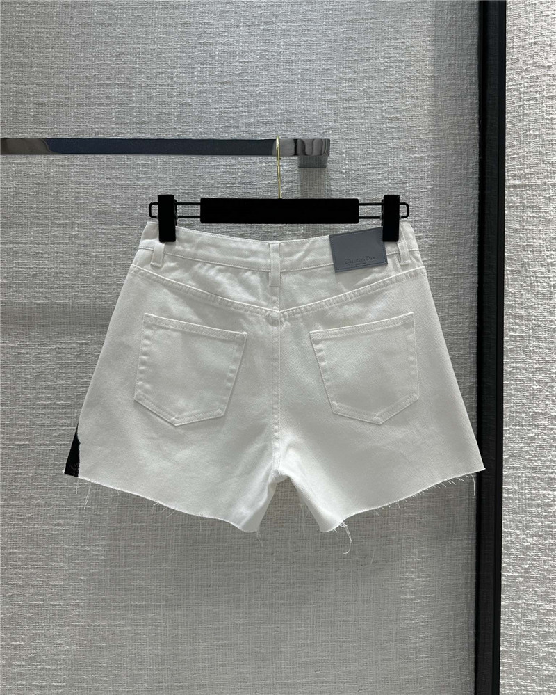 D10r new white shorts