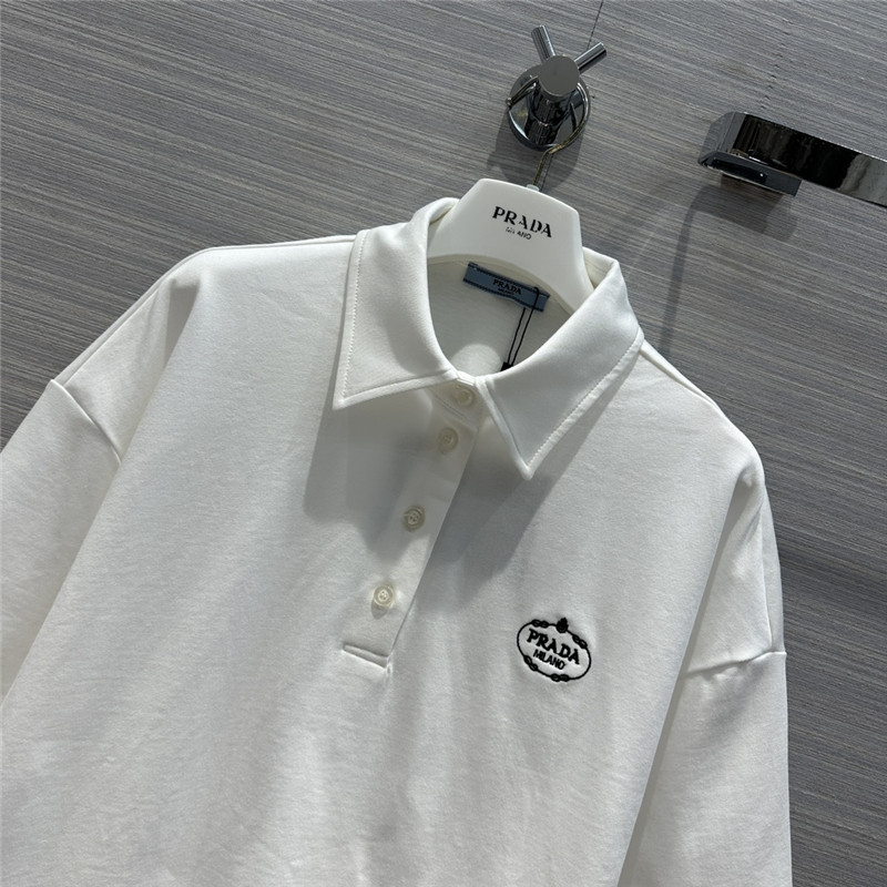 Pra*a functional girly white sports suit