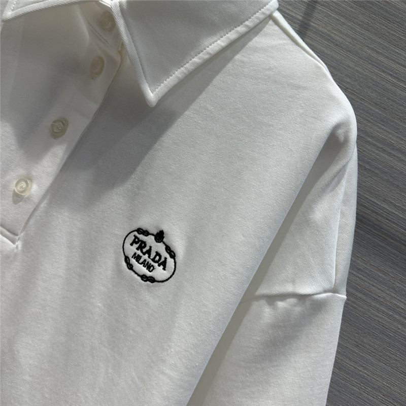 Pra*a functional girly white sports suit