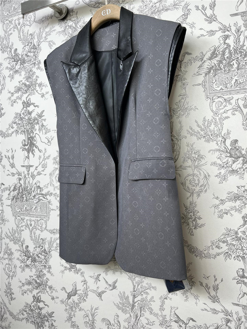 l0vis Vvtt0n lv new vest and shorts suit