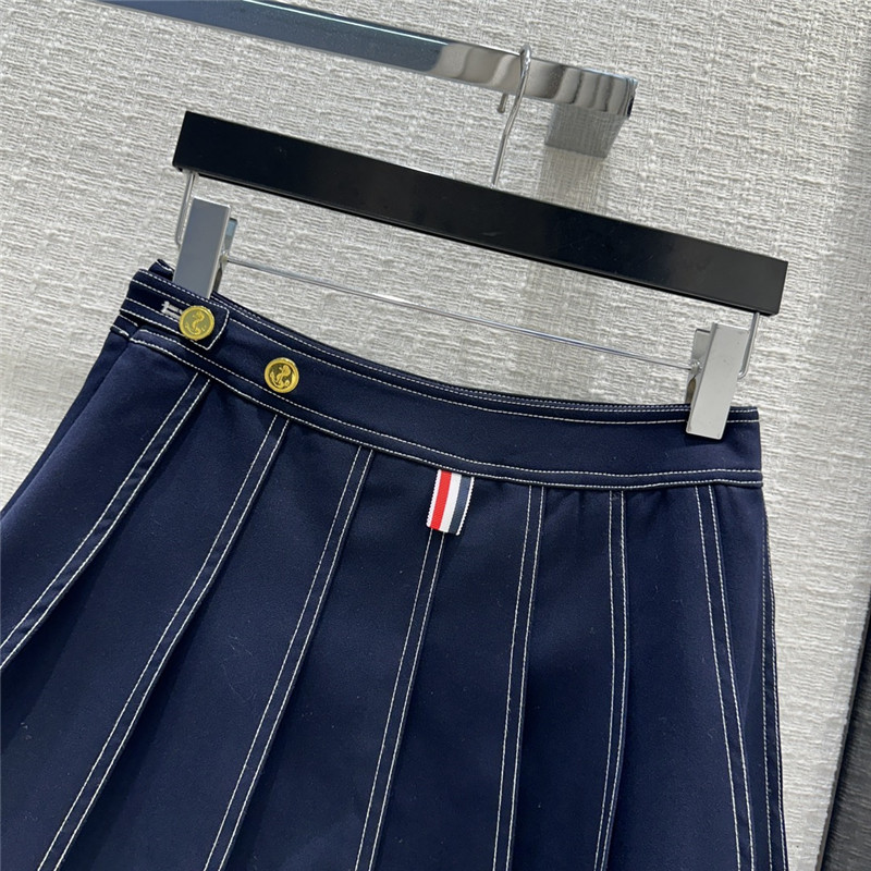 Thom Browne topstitched pleated short skirt