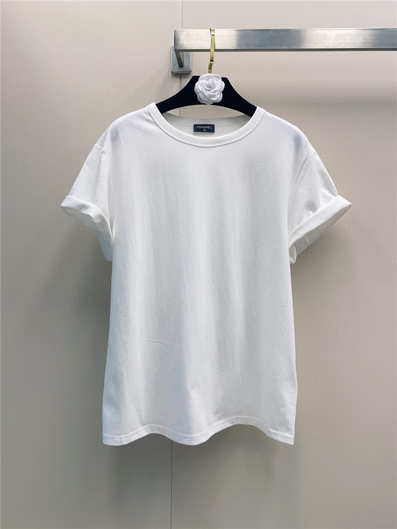 Ch**el shawl t-shirt
